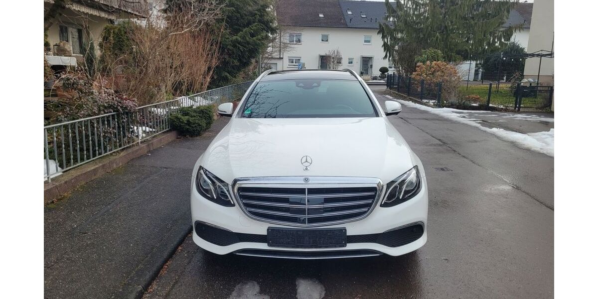 Mercedes-Benz E 220 206.900 km 18.190 &euro; Göppingen 73037