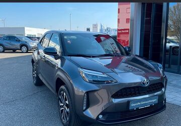 Toyota Yaris 52.200 km 21.690 &euro; Göppingen 73037
