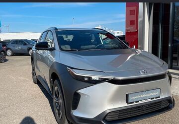 Toyota bZ4X 10.300 km 29.890 &euro; Göppingen 73037