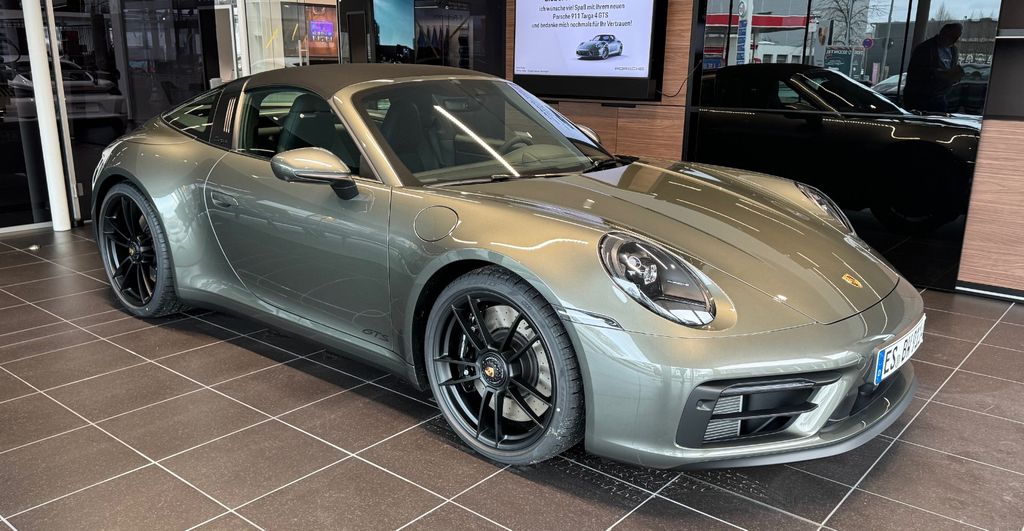 Porsche 992 2.269 km 189.000 &euro; Frickenhausen 72636
