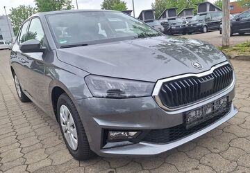 Skoda Fabia 7.000 km 14.900 &euro; Göppingen 73037