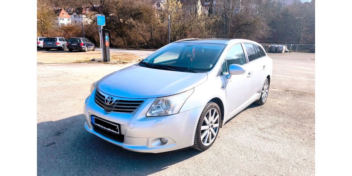 Toyota Avensis 244.000 km 5.000 &euro; Geislingen an der Steige 73312