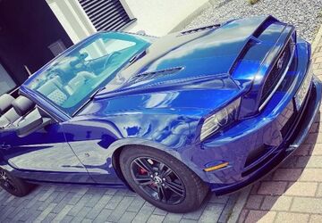 Ford Mustang 95.000 km 18.999 &euro; Eislingen 73054