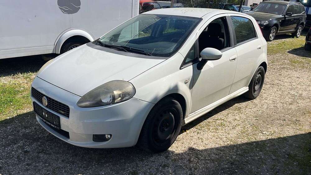Fiat Grande Punto 219.126 km 899 &euro; Deizisau 73779