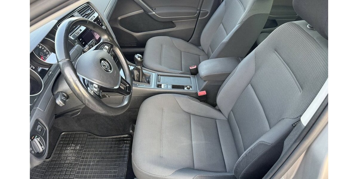 VW Golf VII 1.4 TSI*Standheizung,Apple Car Play* 123.000 km 9.850 &euro; Schorndorf 73614