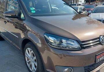 VW Touran 253.919 km 7.999 &euro; Fellbach 70736