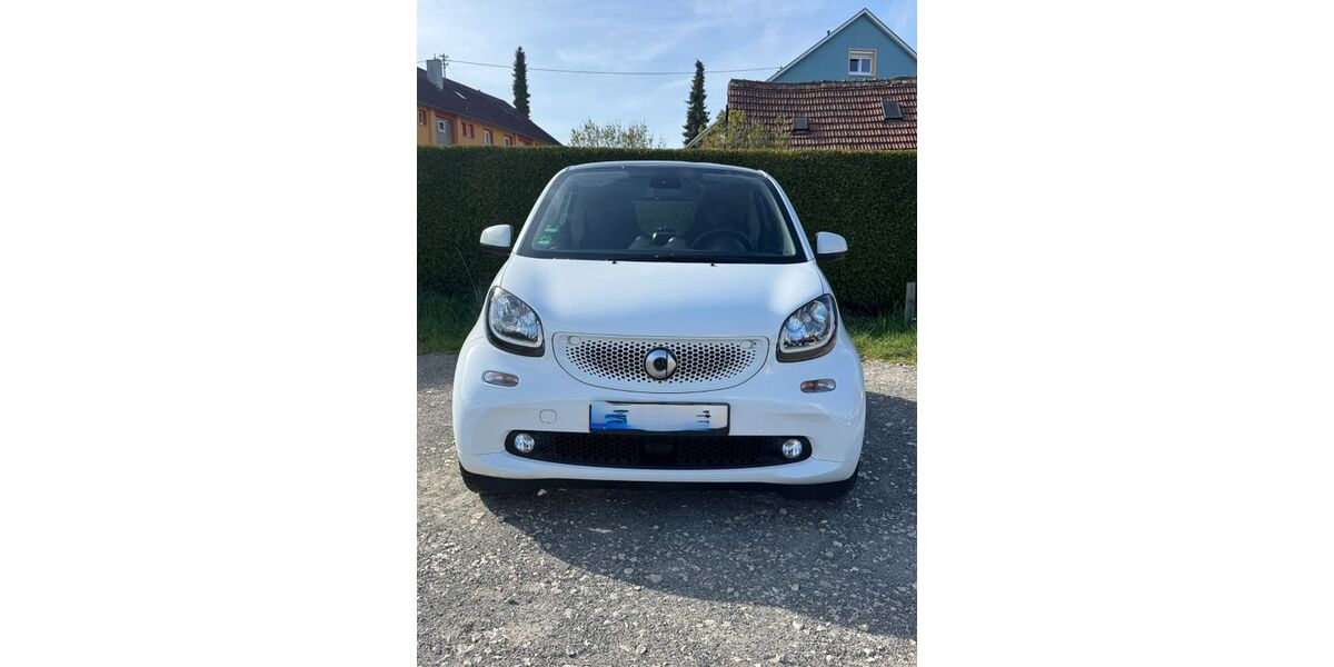 Smart ForTwo 63.150 km 16.000 &euro; Esslingen 73734
