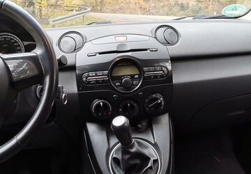 Mazda 2 130.775 km 4.500 &euro; Althutte 71566