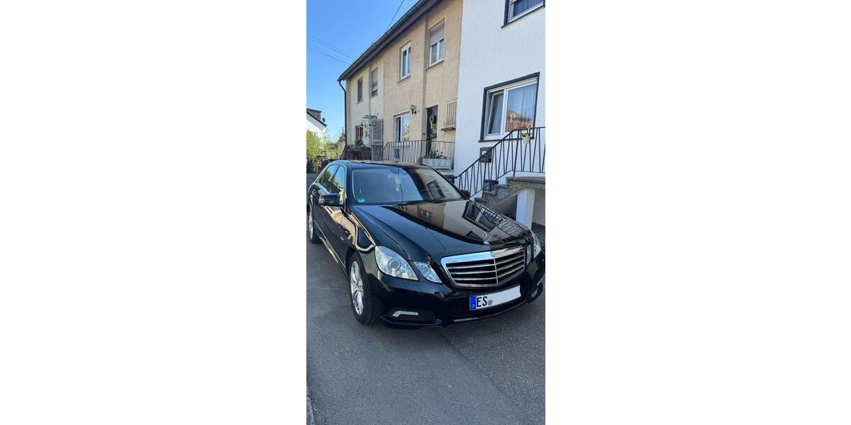 Mercedes-Benz E 220 239.000 km 11.850 &euro; Köngen 73257