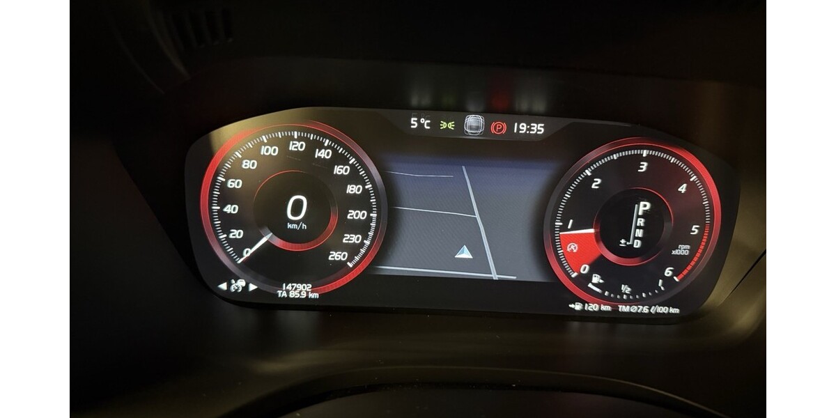 Volvo XC 60 148.000 km 25.100 &euro; Holzmaden 73271