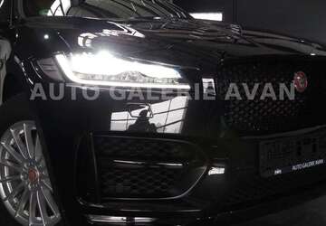Jaguar F-Pace 99.788 km 32.500 &euro; Schorndorf 73614