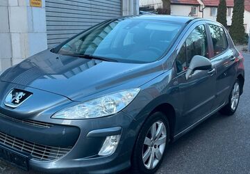 Peugeot 308 185.000 km 1.250 &euro; Gingen 73333