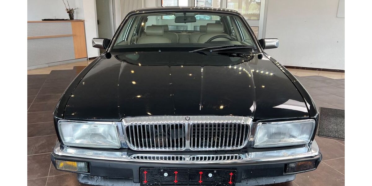 Jaguar XJ40 217.050 km 9.890 &euro; Eislingen 73054