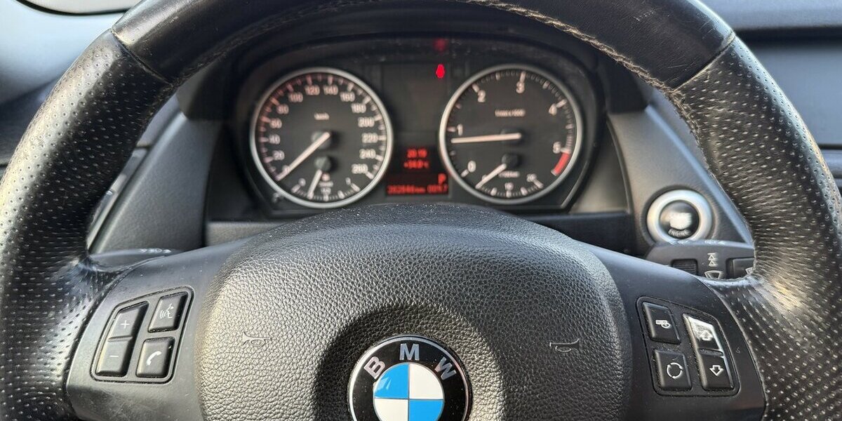 BMW X1 18d xDrive* Automatik,AHK,Bi-Xenon,Allrad* 200.000 km 7.850 &euro; Schorndorf 73614