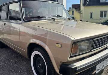 Lada Nova 46.651 km 6.999 &euro; Unterensingen 72669