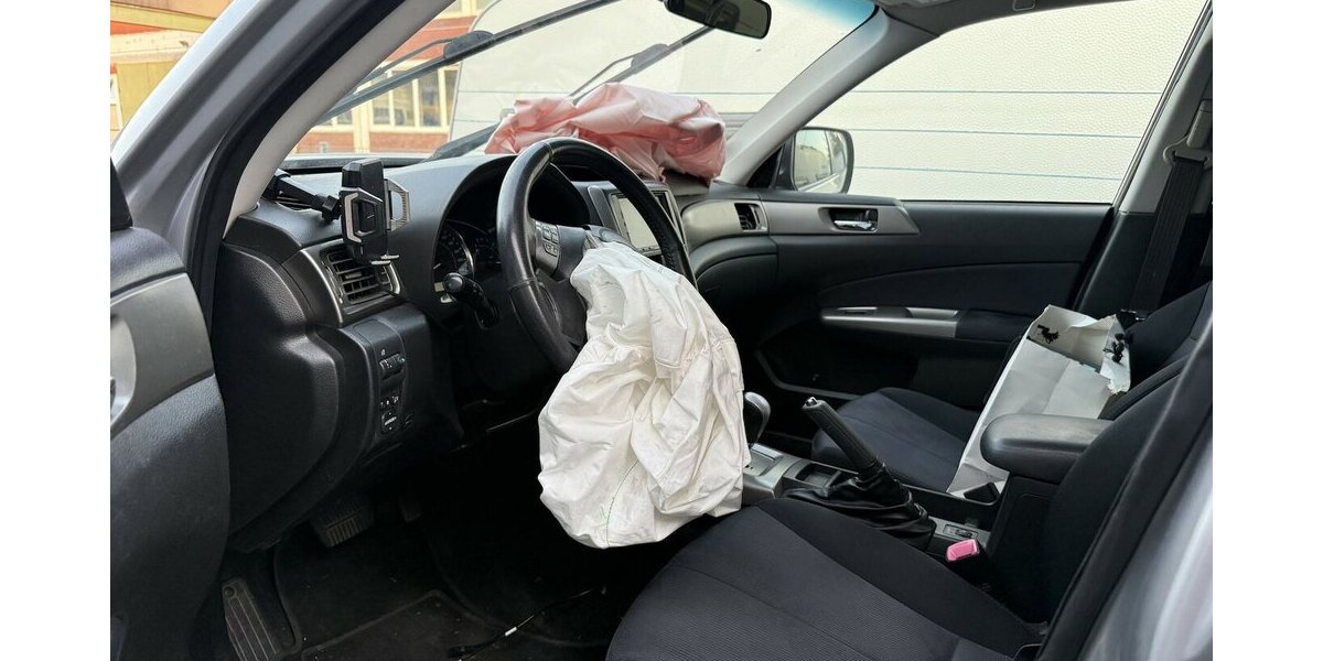 Subaru Forester Comfort 30 Jahre 159.219 km 1.450 &euro; Schorndorf 73614