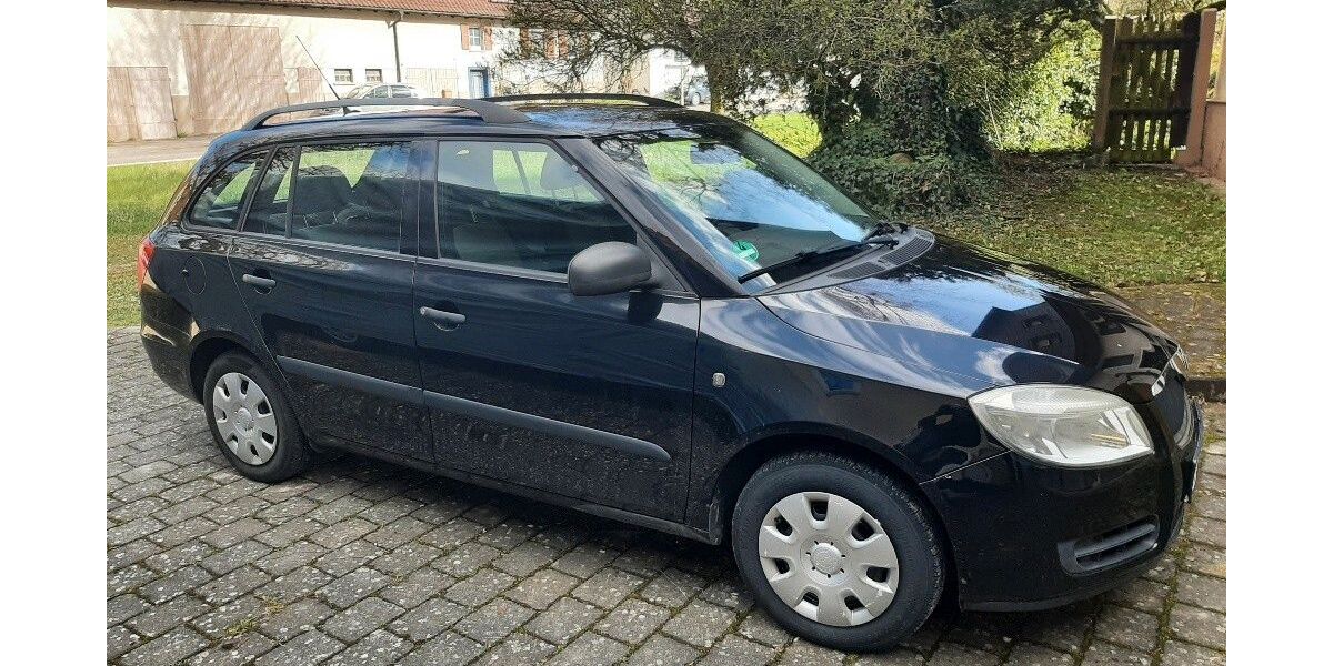 Skoda Fabia 156.000 km 2.100 &euro; Lenningen 73252