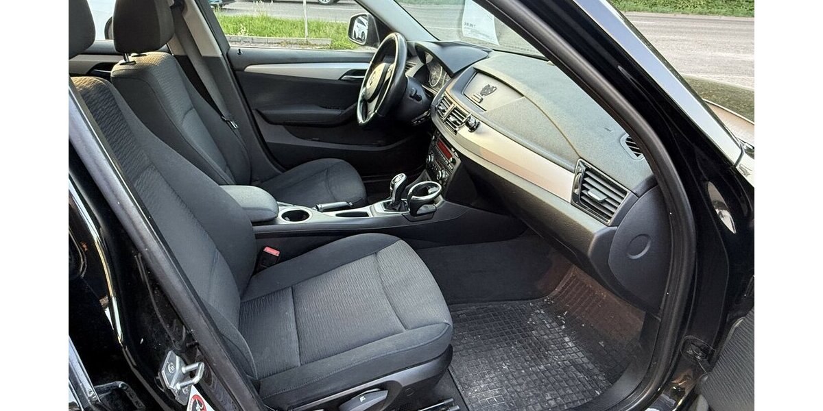 BMW X1 18d xDrive* Automatik,AHK,Bi-Xenon,Allrad* 200.000 km 7.850 &euro; Schorndorf 73614