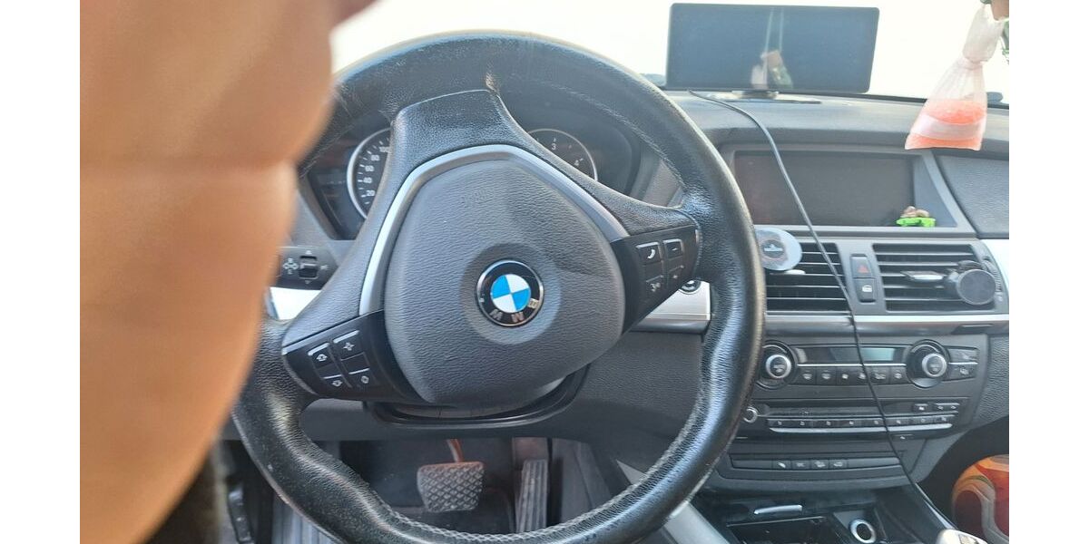 BMW X5 293.000 km 6.100 &euro; Göppingen 73037