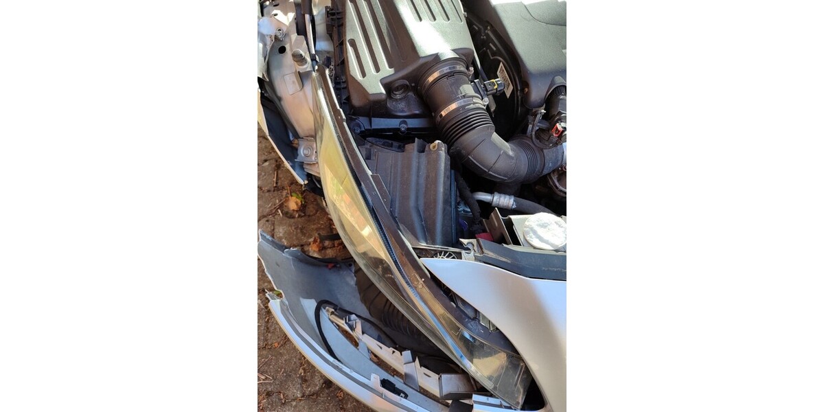 Opel Insignia Sports Tourer 180.000 km 3.500 &euro; Bad Urach 72574