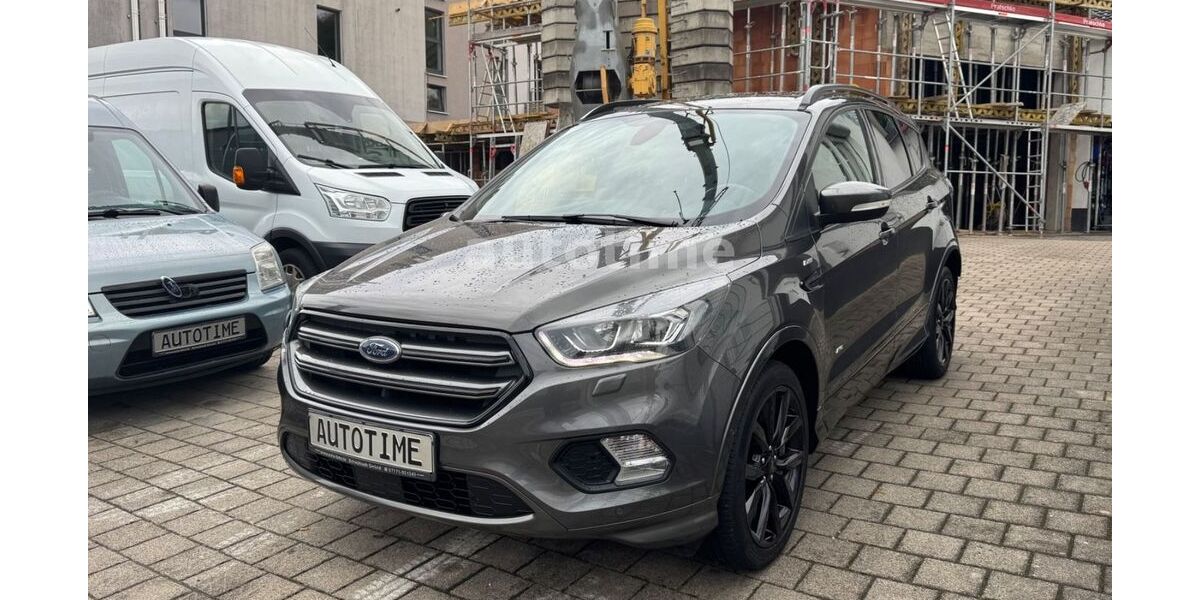 Ford Kuga 98.000 km 16.900 &euro; Schwäbisch Gmünd 73525