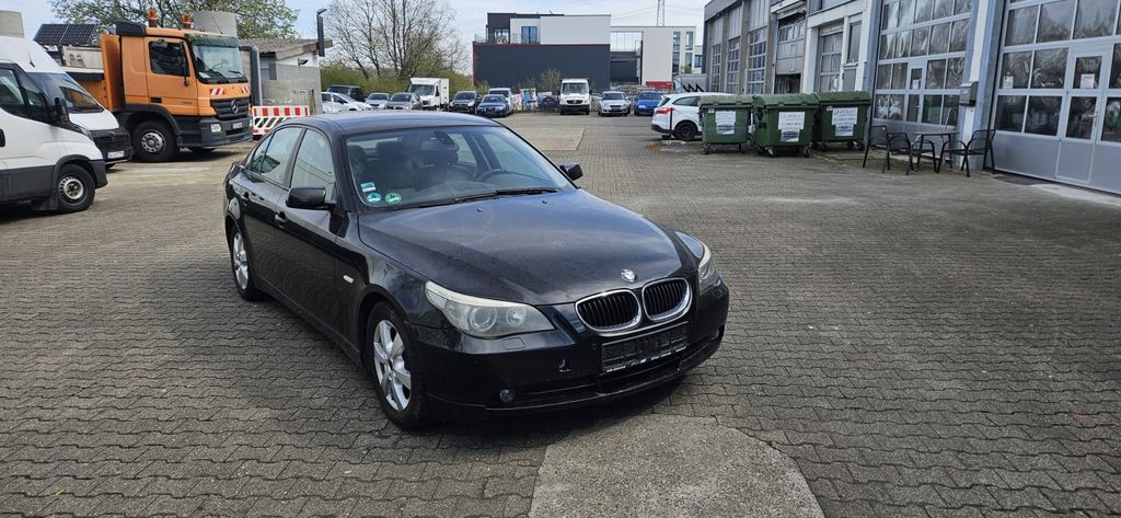 BMW 523 254.192 km 2.350 &euro; Waiblingen Neustadt ( 15 km von Stuttgart ) 71336