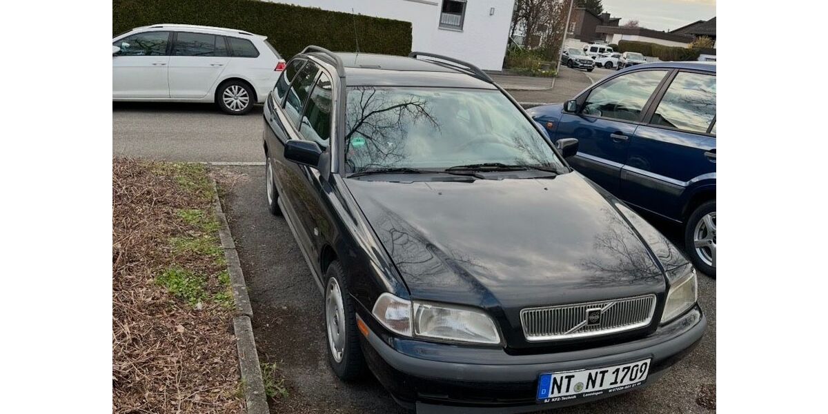 Volvo V40 220.000 km 800 &euro; Göppingen 73033