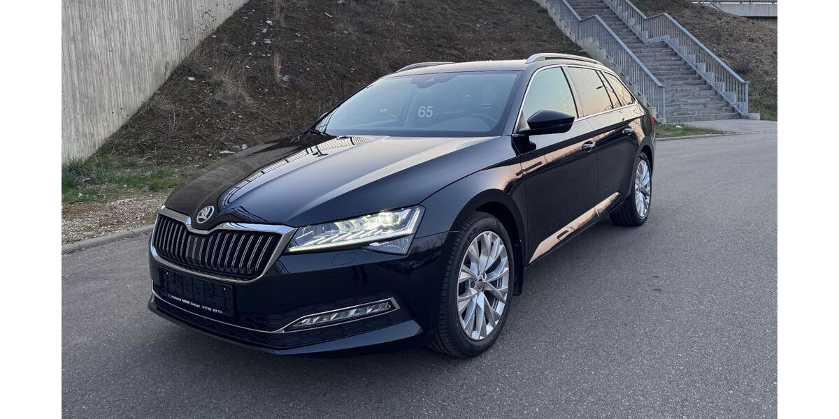 Skoda Superb 53.500 km 35.900 &euro; Essingen­­­ 73457