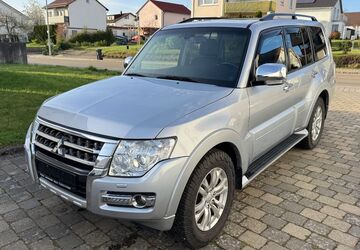 Mitsubishi Pajero 151.157 km 27.900 &euro; Schlierbach 73278