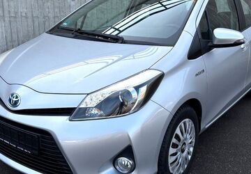 Toyota Yaris 69.000 km 8.900 &euro; Essingen­­­ 73457