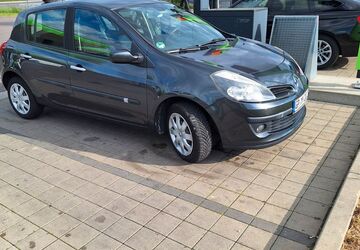 Renault Clio 136.000 km 3.700 &euro; Süßen 73079