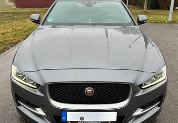Jaguar XE 148.000 km 12.800 &euro; Fellbach 70736