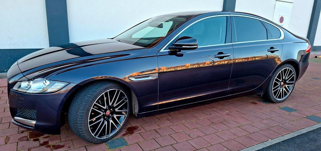 Jaguar XF 137.200 km 11.800 &euro; Göppingen 73033