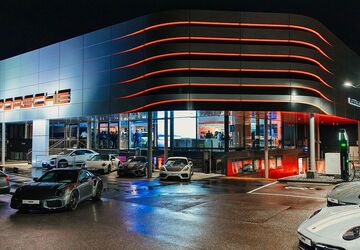 Porsche Panamera 9.900 km 167.880 &euro; Göppingen 73037