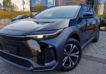 Toyota bZ4X 1.927 km 32.900 &euro; Nürtingen 72622