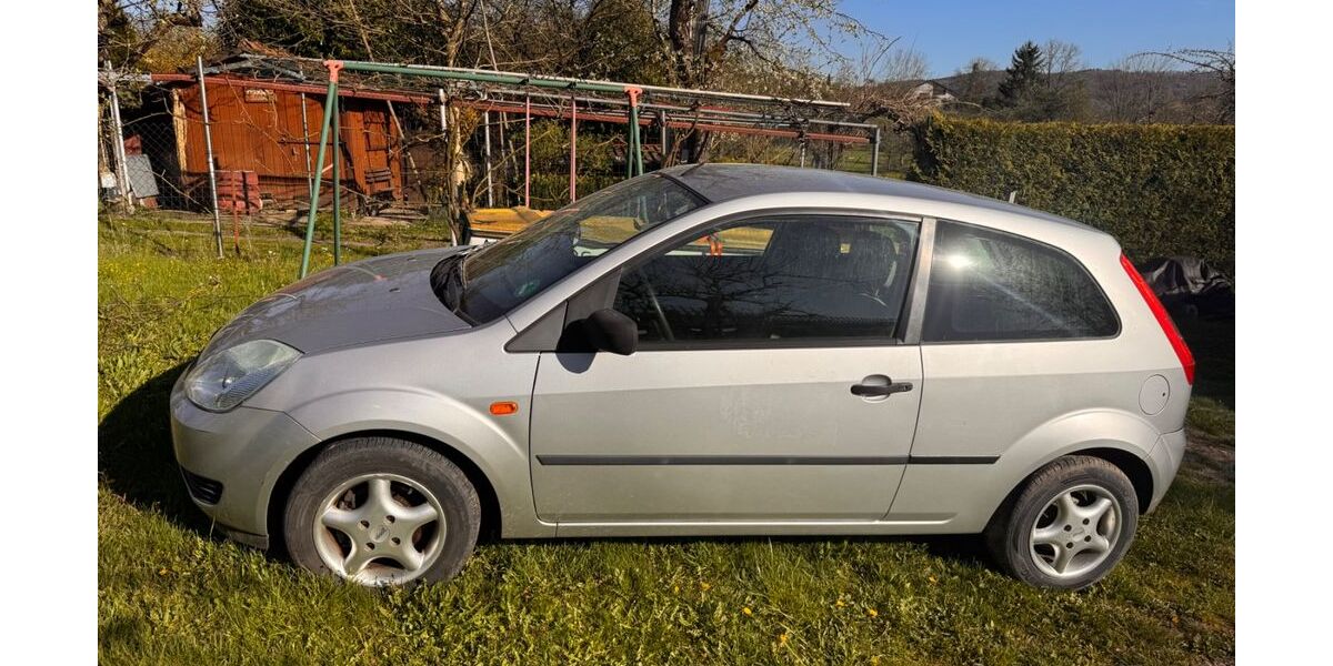 Ford Fiesta 71.000 km 2.000 &euro; Schorndorf 73614