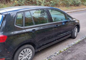 VW Golf Sportsvan 61.800 km 8.900 &euro; Göppingen 73033