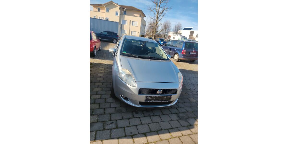 Fiat Punto 132.000 km 2.999 &euro; Schwäbisch Gmünd 73525