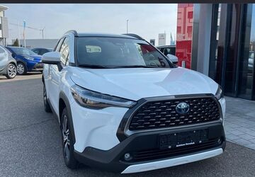 Toyota Corolla 40.600 km 31.890 &euro; Göppingen 73037