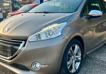 Peugeot 208 81.000 km 7.480 &euro; Spraitbach 73565