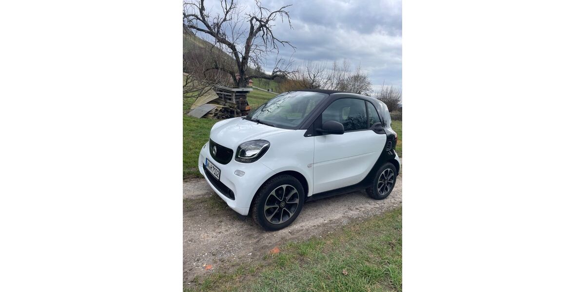 Smart ForTwo 71.914 km 9.700 &euro; Korb 71404