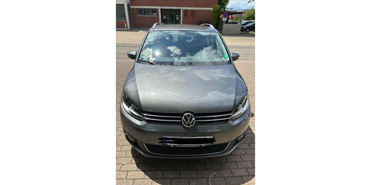 VW Touran 140.300 km 6.950 &euro; Süßen 73079