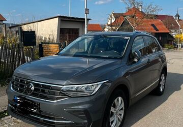 VW Tiguan 57.000 km 24.500 &euro; Ebersbach 73061