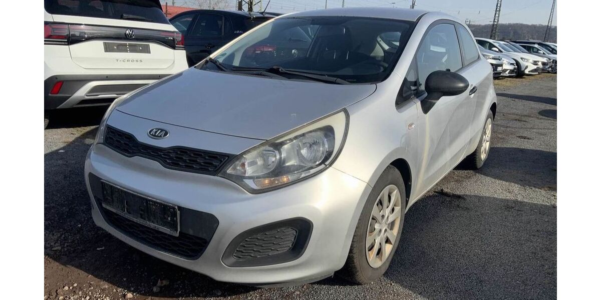 Kia Rio 207.000 km 3.090 &euro; Deggingen 73326
