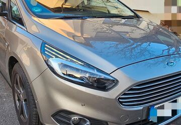 Ford S-Max 115.576 km 14.500 &euro; Fellbach 70736
