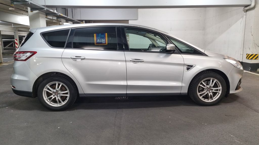 Ford S-Max 191.000 km 13.990 &euro; Esslingen am Neckar 73733