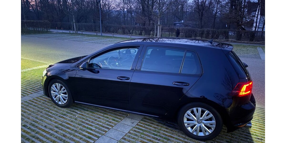 VW Golf 100.000 km 14.900 &euro; Göppingen 73035