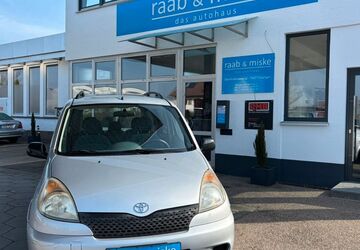 Toyota Yaris 111.900 km 3.790 &euro; Essingen 73457