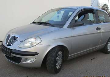 Lancia Ypsilon 128.000 km 2.700 &euro; Esslingen 73734