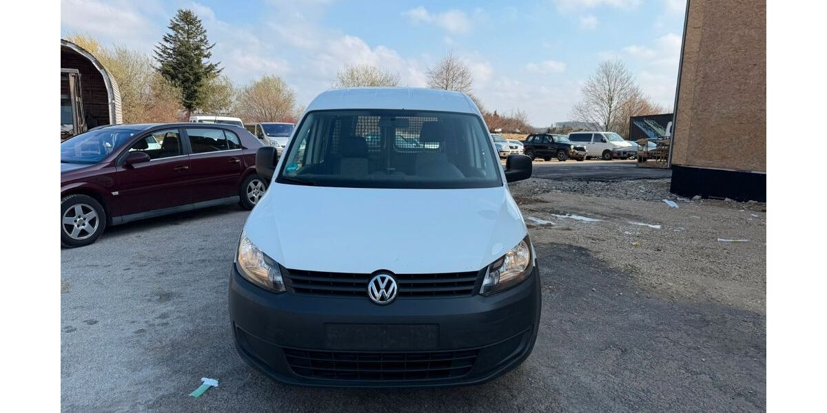 VW Caddy 166.000 km 3.399 &euro; Gussenstadt 89547
